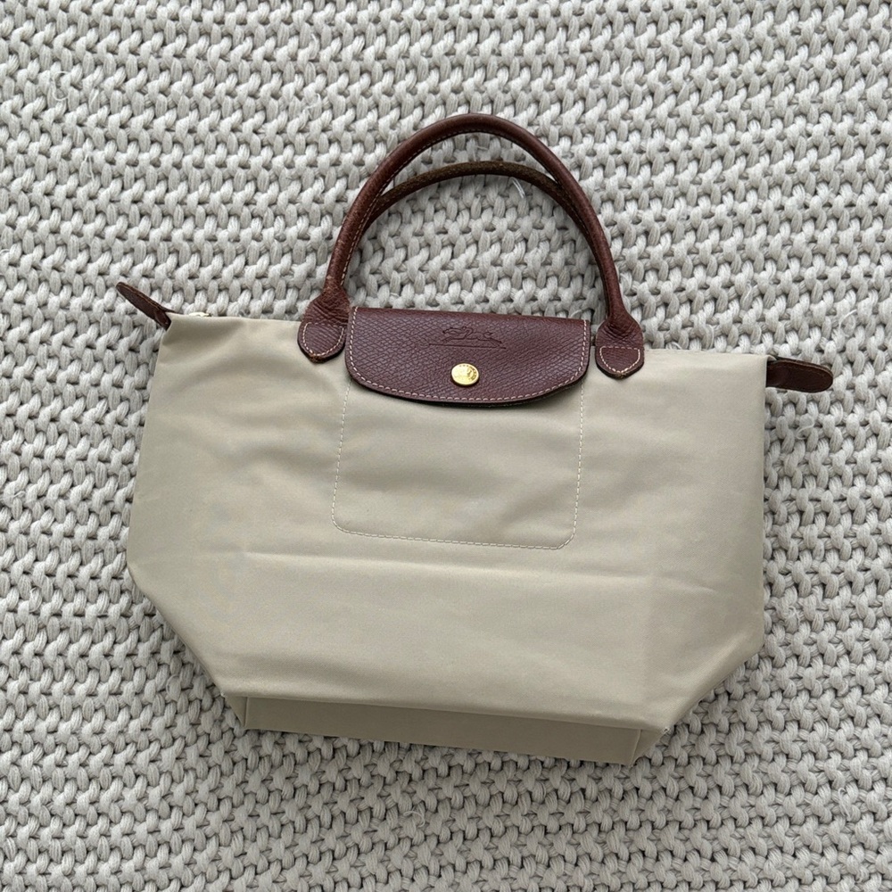 longchamp pliage small short handle